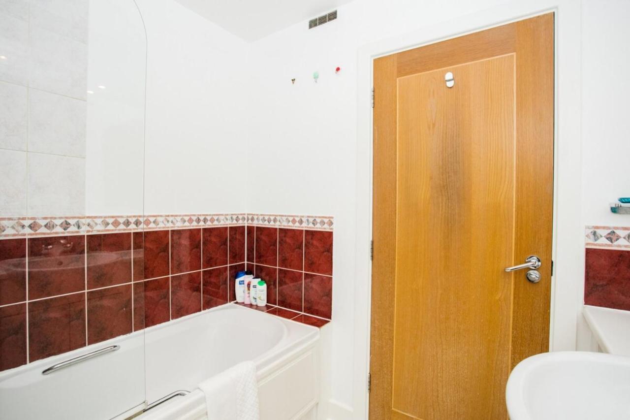 1 Bedroom Apartment On The Riverbank Near St Paul'S London Exterior photo